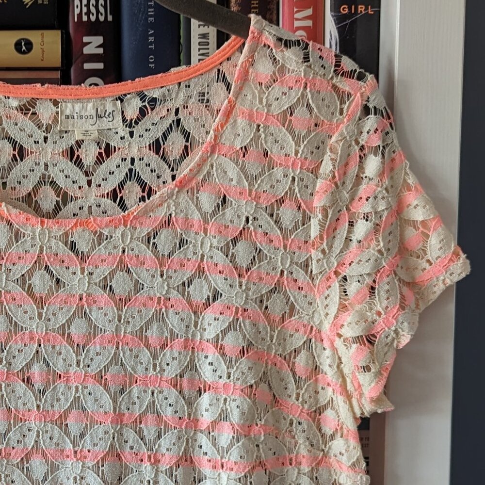 Fun n' Funky Lace Patterned Top by Maison Jules // Size S